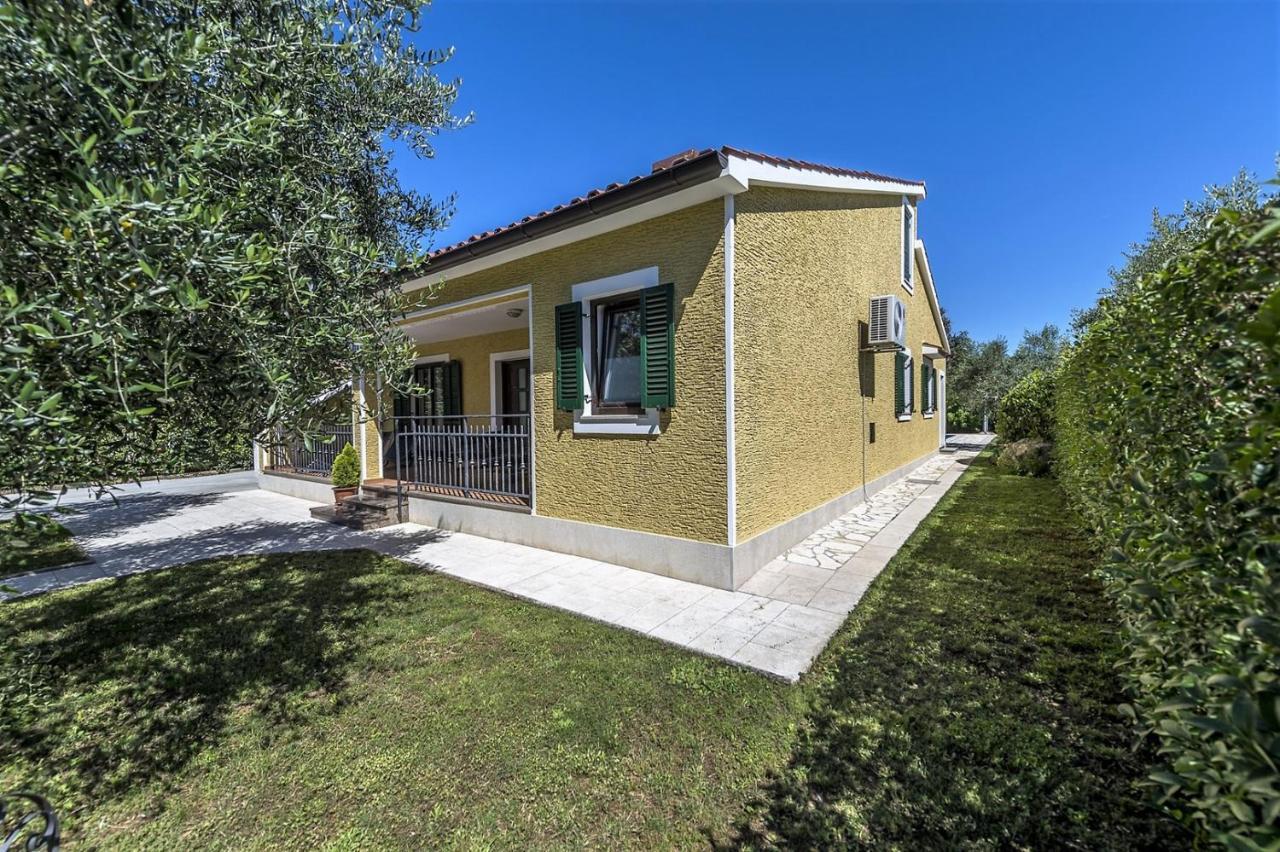 Spacious Three-Bedroom Villa Balun With Pool Poreč Exteriér fotografie