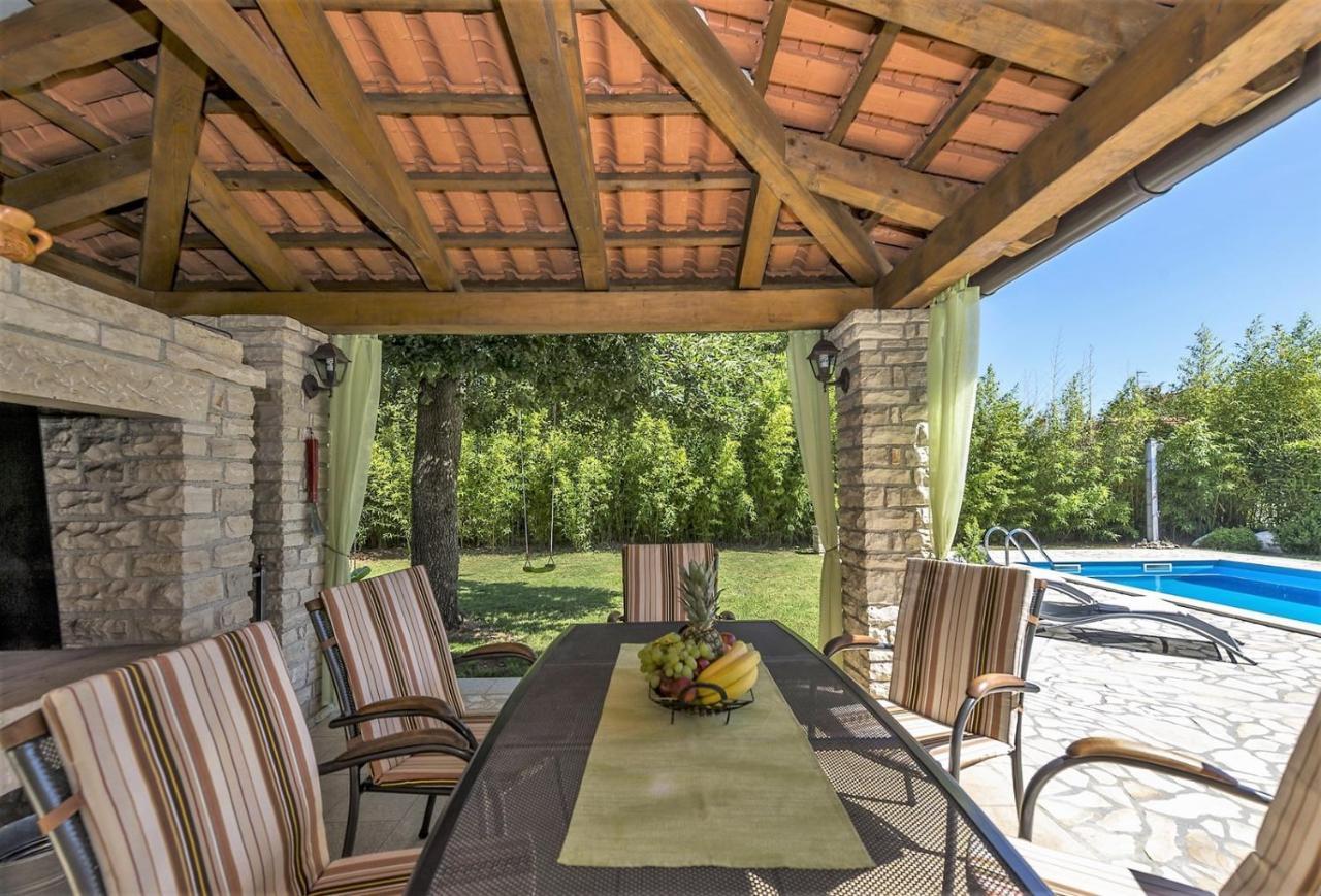 Spacious Three-Bedroom Villa Balun With Pool Poreč Exteriér fotografie